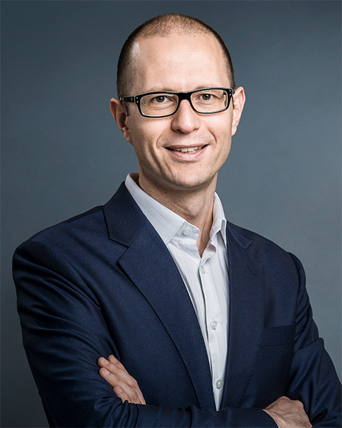 2016 Pawel Iwanow